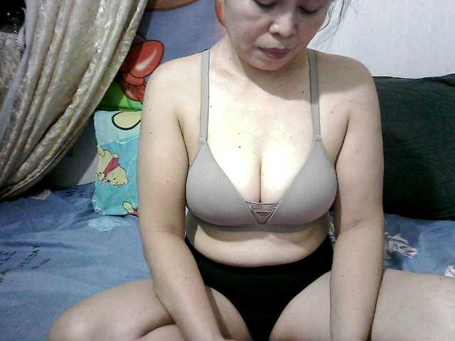 erica-4u's BongaCams show and profile