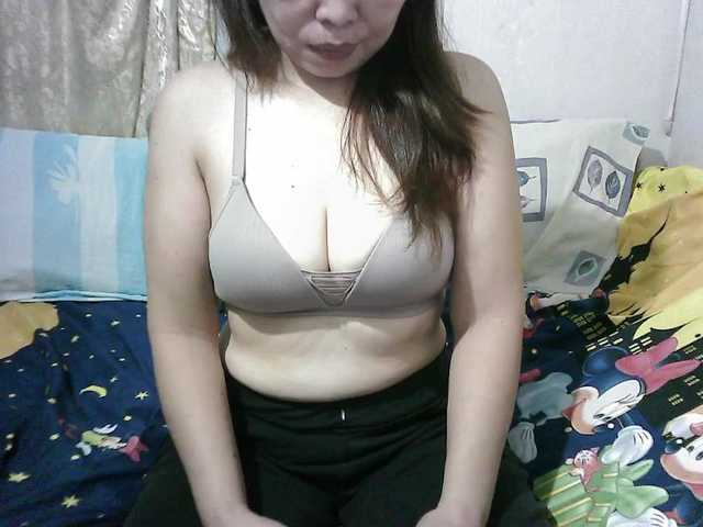 erica-4u live cam on BongaCams