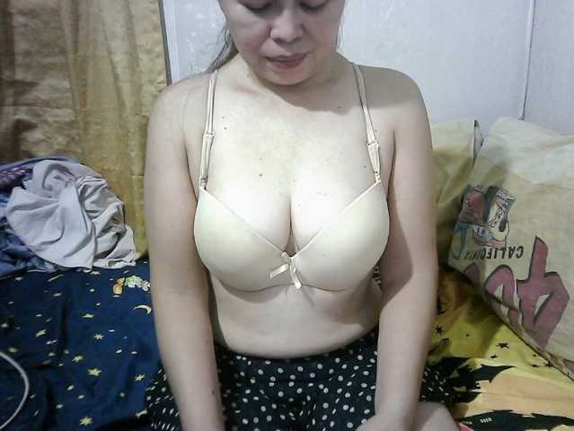 erica-4u live cam on BongaCams