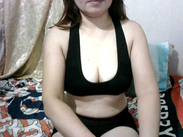 erica-4u live webcam show