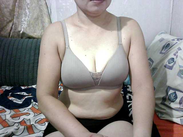 erica-4u live cam on BongaCams
