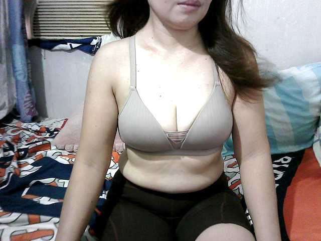 erica-4u live cam on BongaCams