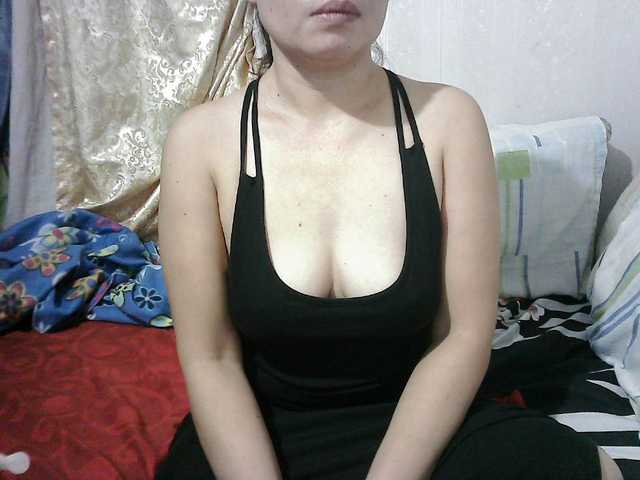 erica-4u live cam on BongaCams