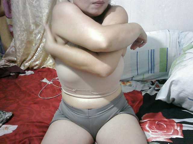 erica-4u live cam on BongaCams