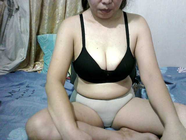 erica-4u's BongaCams show and profile