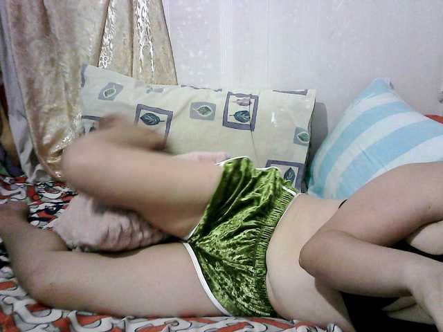 erica-4u live cam on BongaCams