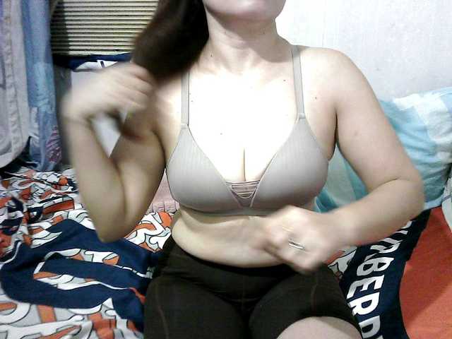 erica-4u live cam on BongaCams