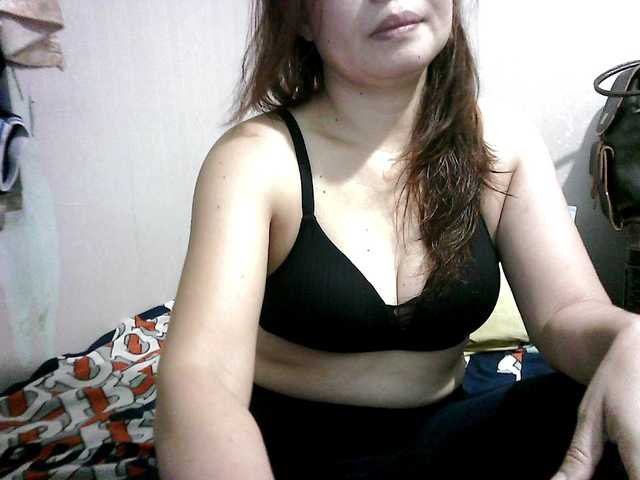 erica-4u live cam on BongaCams