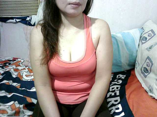 erica-4u live cam on BongaCams
