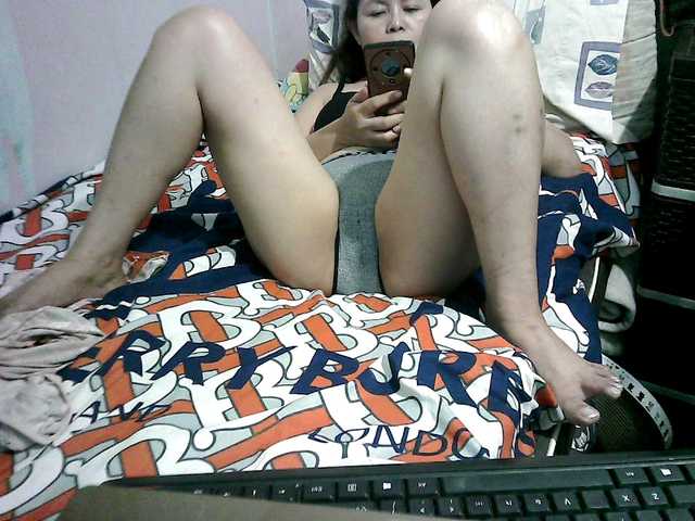 erica-4u live cam on BongaCams