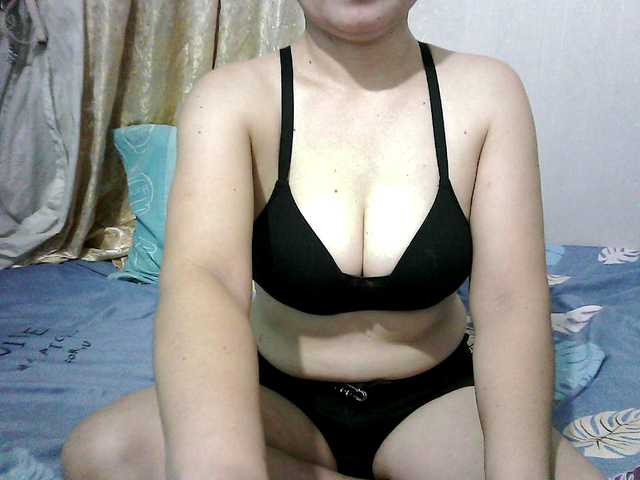 erica-4u's BongaCams show and profile