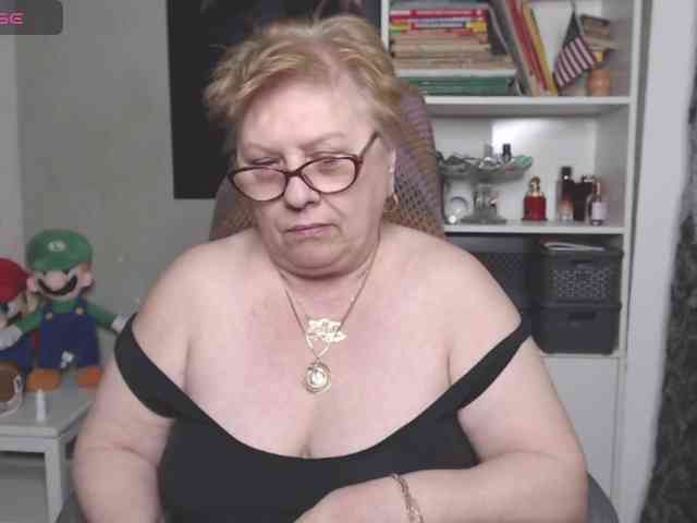 FlamePussy webcam