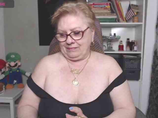 FlamePussy webcam