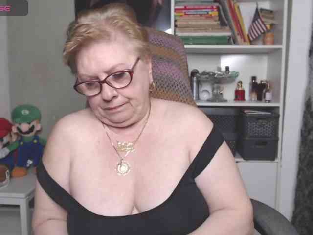 FlamePussy webcam