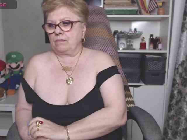 FlamePussy webcam