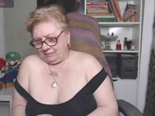 FlamePussy webcam