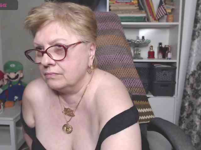 FlamePussy webcam