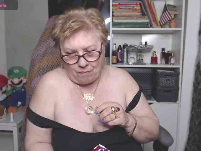 FlamePussy webcam