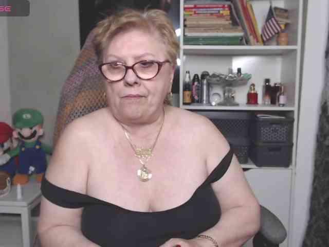 FlamePussy webcam