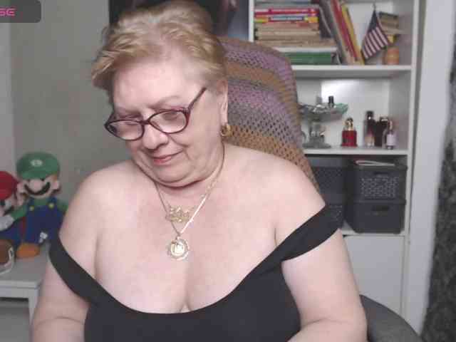 FlamePussy webcam