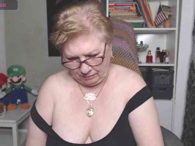 FlamePussy webcam