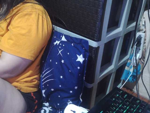 Cassiee live cam preview