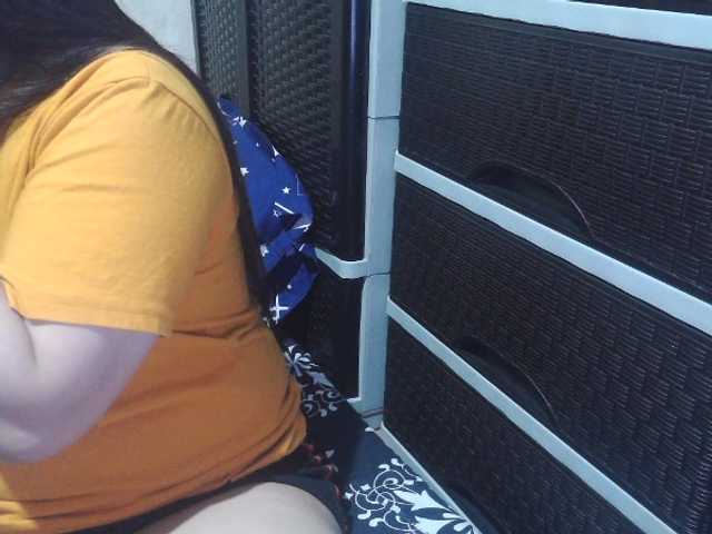 Cassiee live cam preview