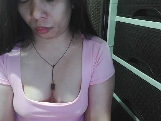 Cassiee live cam