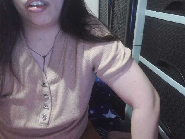 Cassiee live cam preview