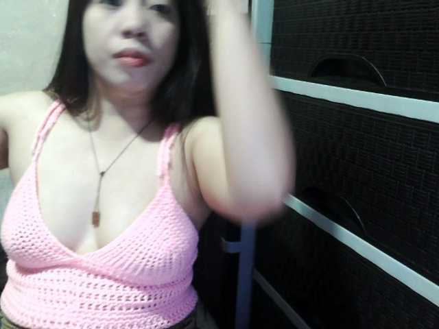 Cassiee live webcam show