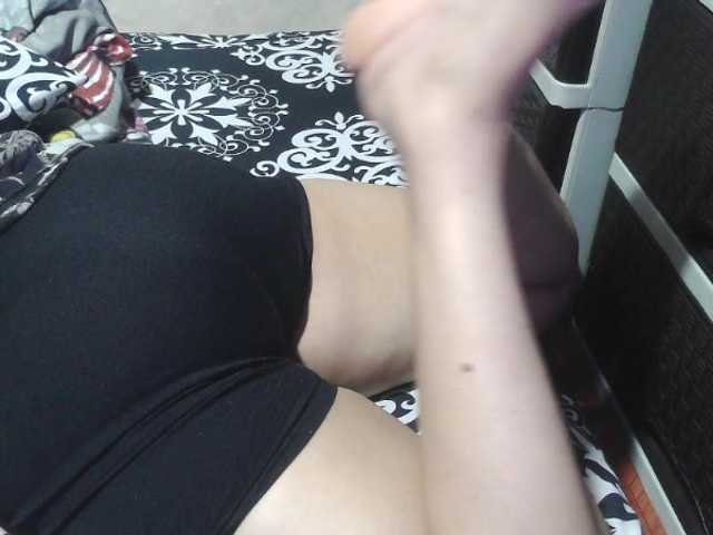 le modèle Kazzandra est en webcam porno dans un show sur le site bongacams, il possède les tags suivants: Asian,Brunette,Trimmed