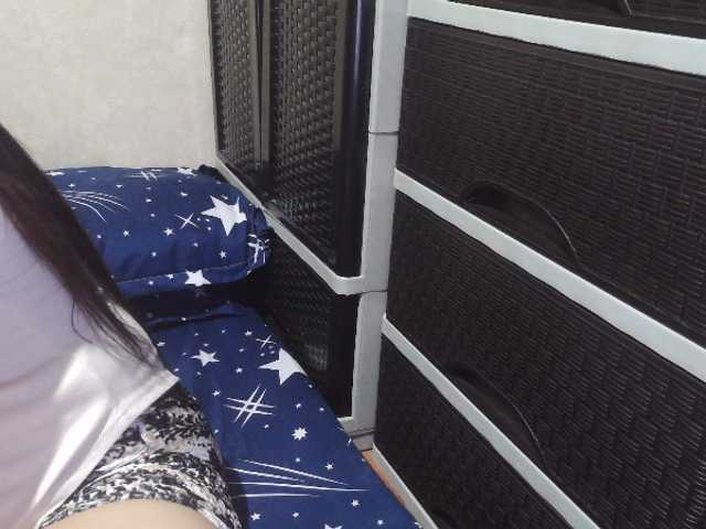 Cassiee live cam preview