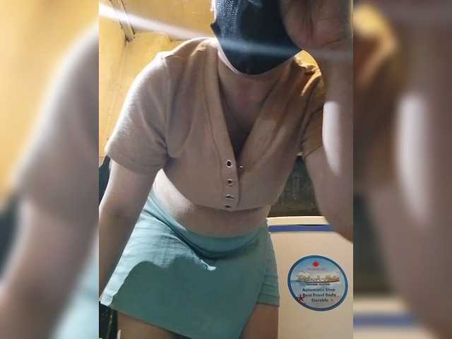 Cassiee live cam