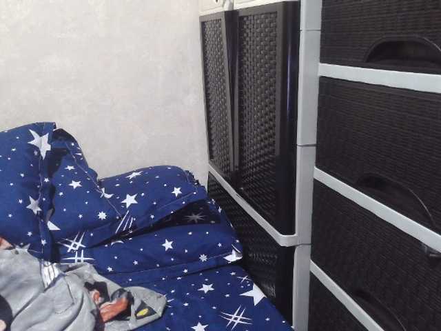 Cassiee — live female cam