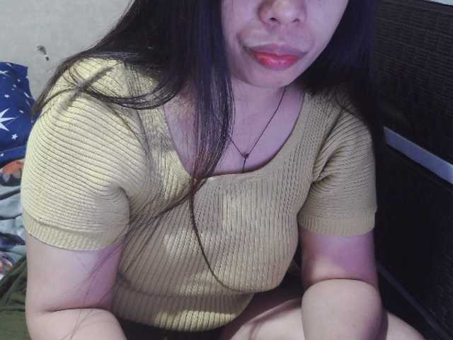 Cassiee live cam preview