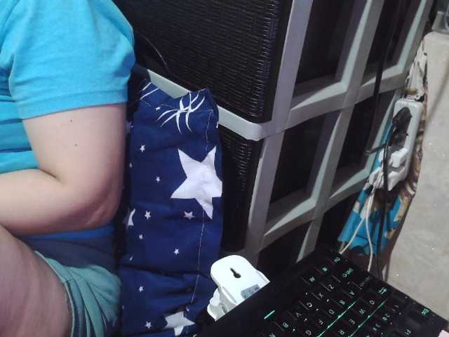 Cassiee — live female cam