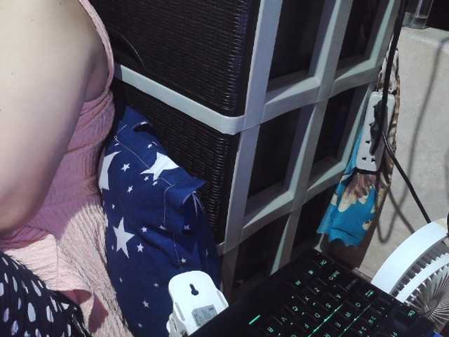 Cassiee live cam preview