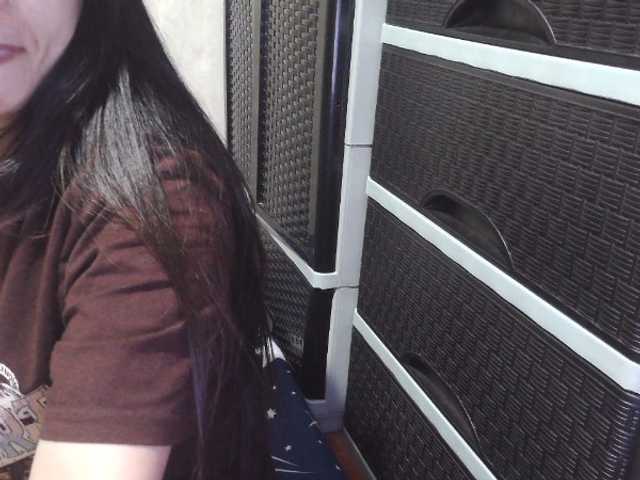 Cassiee live cam preview