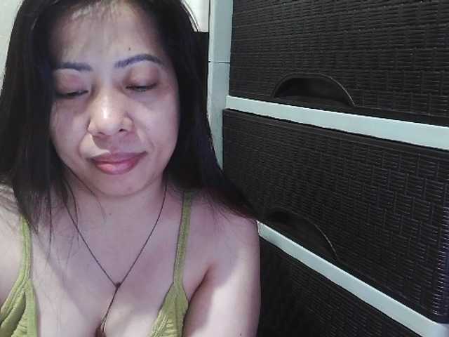 Cassiee live cam preview