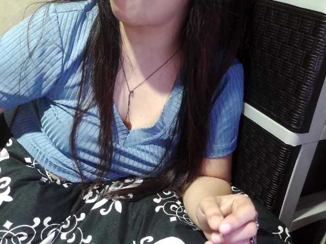 le modèle Cassiee est en webcam porno dans un show sur le site bongacams, il possède les tags suivants: Asian,Brunette,Trimmed