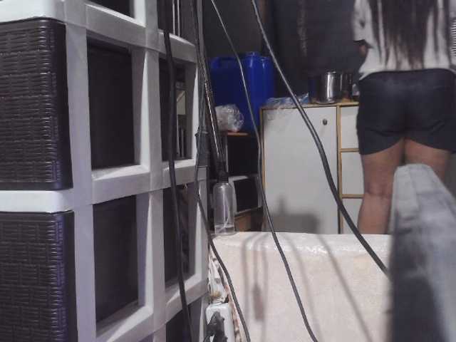 Cassiee live cam preview