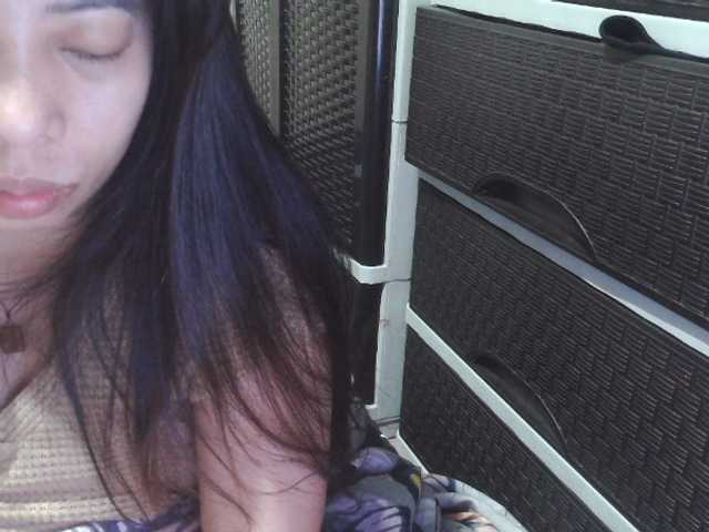 Cassiee live cam preview