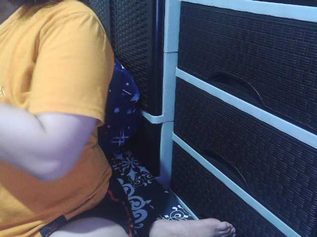 Cassiee live cam preview