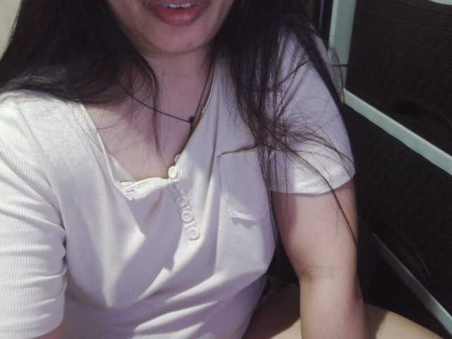 Cassiee live cam preview