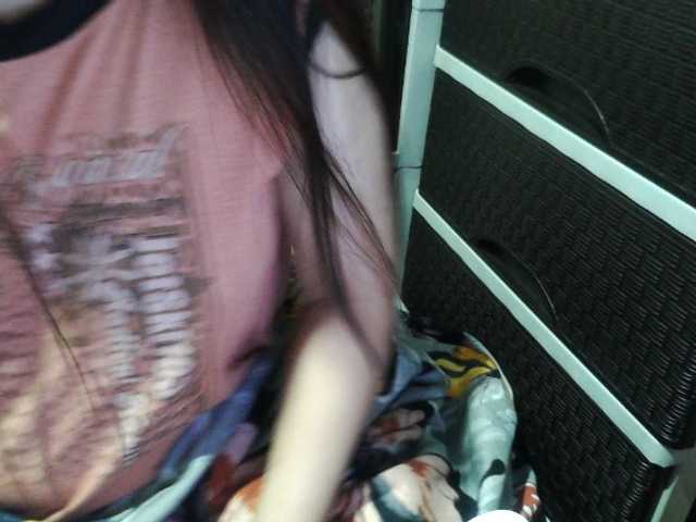 Cassiee live webcam show