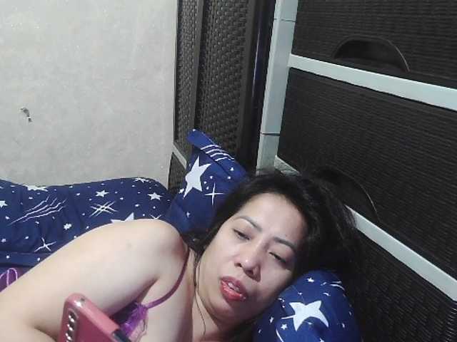 Cassiee live cam preview