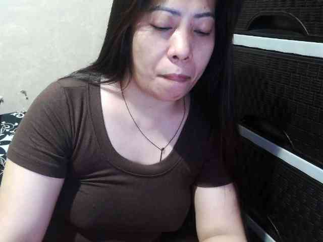 Cassiee webcam