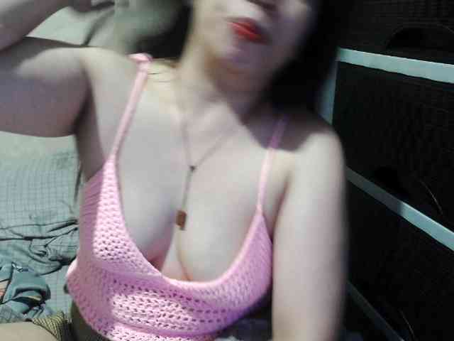 Cassiee webcam
