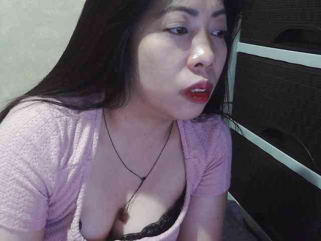 Cassiee webcam