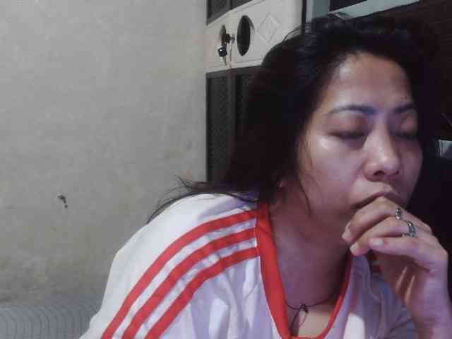 Cassiee webcam